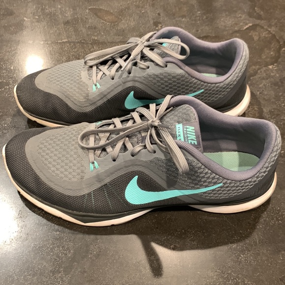 Women’s Nike Training Flex Supreme TR6 Flywire Shoe - Picture 1 of 10